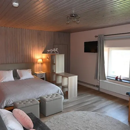 Escale De Brionsart منزل ريفي